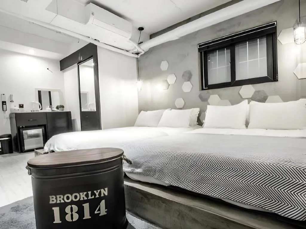 Mmmio II Design Residence Myeongdong Seoul 2*,  South Korea
