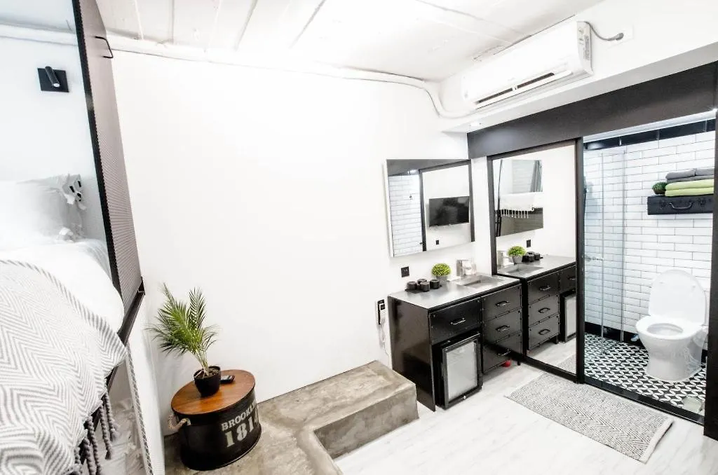 Mmmio II Design Residence Myeongdong Σεούλ
