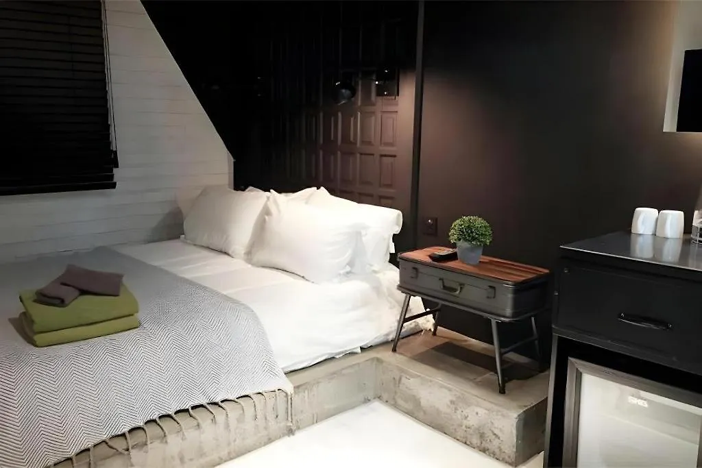 ** Motel Mmmio II Design Residence Myeongdong Seoul South Korea